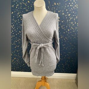 Grey Long sleeve body con mini dress. Cute for date-night or night out w friends